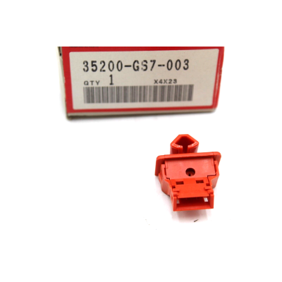 HONDA INTERRUTTORE FRECCE PER SA50/75 VISION-PK50-SK50-SZ50 35200-GS7-003 | Mamoto Ricambi