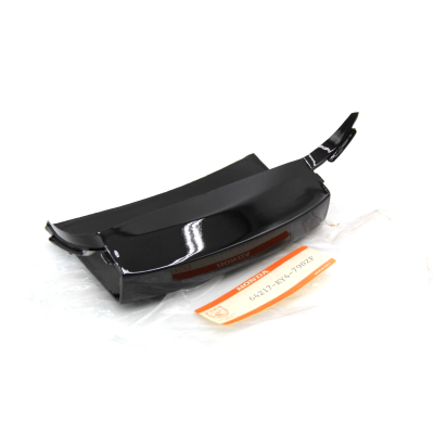 HONDA SCOCCA CENTRALE CUPOLINO ANTERIORE PER NSR125R 89-91 64217-KY4-790ZF | Mamoto Ricambi