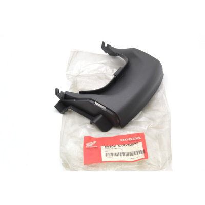 HONDA COPERCHIO ANTERIORE CENTRALE PER BALI 50/100 64302-GAV-W00ZF | Mamoto Ricambi