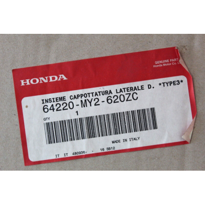 HONDA CARENA ANTERIORE DX BIANCO PER NX650 DOMINATOR 88-94 64220-MY2-620ZC | Mamoto Ricambi
