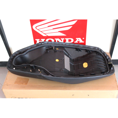 HONDA SELLA COMPLETA PER FES250 77200-KFG-680 | Mamoto Ricambi