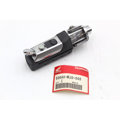 HONDA PEDANA ANTERIORE SX PER CBX750F 84-86 50640-MJ0-000 | Mamoto Ricambi