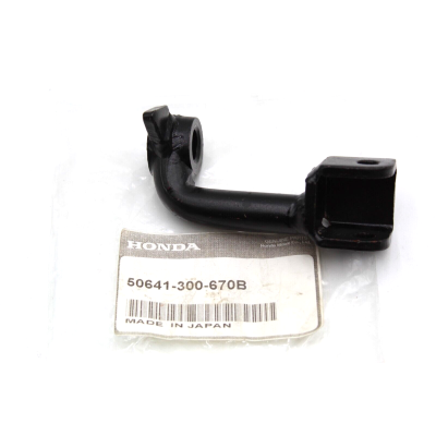 HONDA SUPPORTO PEDANA ANTERIORE SX PER CB750 FOUR K0-K8-CB750F1 SUPER SPORT 50641300670B | Mamoto Ricambi
