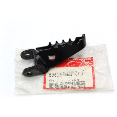 HONDA PEDANA ANTERIORE DX PER XL600V-XRV650-XRV750 50616-MM9-000 | Mamoto Ricambi
