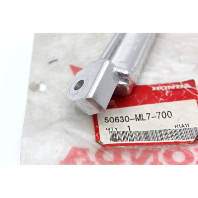 HONDA PEDANA ANTERIORE DX PILOTA PER VFR750 87-89 50630-ML7-700 | Mamoto Ricambi