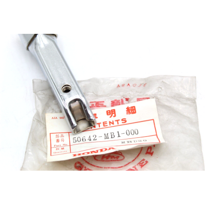 HONDA STAFFA PEDANA ANTERIORE SX VF750/1100C-VT500C-CB650SC 5642-MB1-000 | Mamoto Ricambi