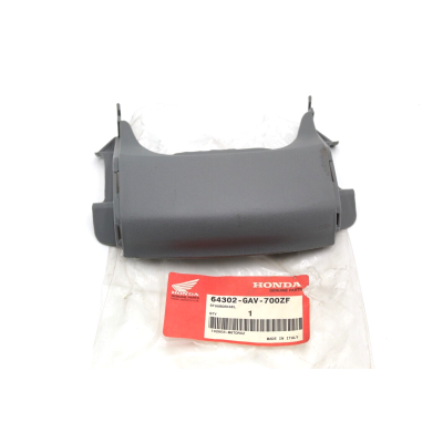 HONDA COPERCHIO ANTERIORE CENTRALE PER BALI 50/100 64302-GAV-700ZF | Mamoto Ricambi