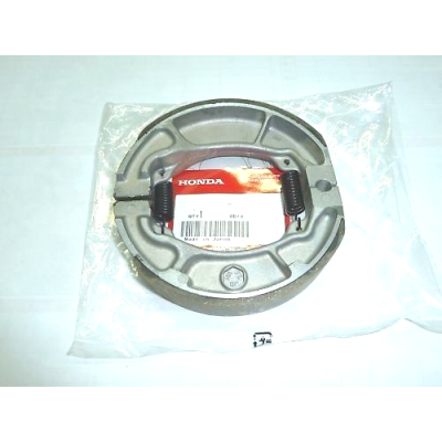 HONDA GANASCE FRENO POSTERIORE PER SH125-150 01-08 06430-GBJK20 | Mamoto Ricambi