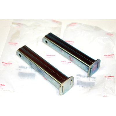 HONDA STAFFE PEDANE PASSEGGERO PER CB350-500-750 FOUR 95015-62000 | Mamoto Ricambi