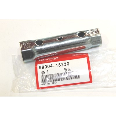 HONDA CHIAVE CANDELA PER SL175 CA77-CA72-CB77-SL175-CT200-CL175-CB175-CA160 99004-18230 | Mamoto Ricambi