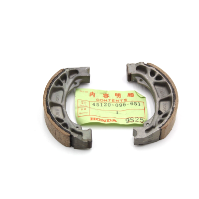 HONDA KIT GANASCE FRENO POSTERIORI MTX125-NS125F-R 45120-096-651 | Mamoto Ricambi