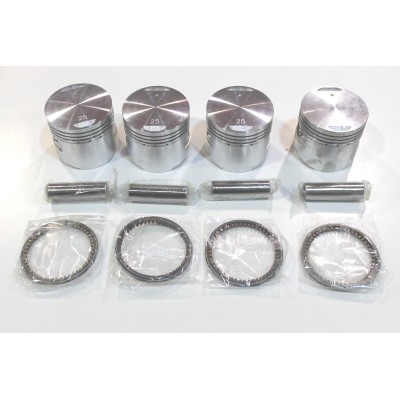 HONDA KIT PISTONI 0,25 PER CB500 FOUR K0-K1-K2-K3 13102-323-000 | Mamoto Ricambi