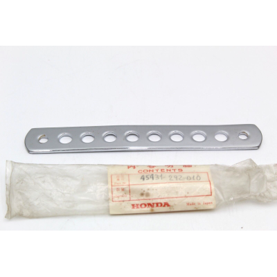 HONDA STAFFA SOSTEGNO TAMBURO FRENO ANTERIORE PER CB450K-CL450 45431-292-010 | Mamoto Ricambi