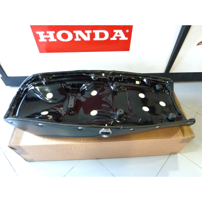 HONDA SELLA CB400 FOUR REPLICA FONDO IN METALLO 77200-377-000 | Mamoto Ricambi