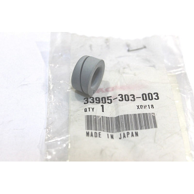 HONDA GOMMINO PORTALAMPADA LUCE POSIZIONE PER CB500 FOUR K0-K1-K2 33905-303-003 | Mamoto Ricambi