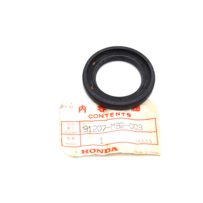 HONDA PARAOLIO CARTER POMPA FRIZIONE SX PER VF750F-VF1000F-R 91207-MB2-003 | Mamoto Ricambi