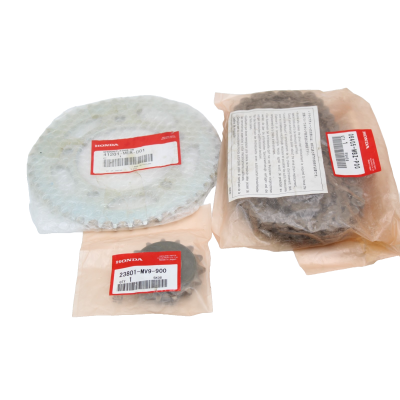 HONDA KIT CORONA-CATENA-PIGNONE PER CBF600N-NA-S-SA 2004-06 06406-MER-D01 | Mamoto Ricambi