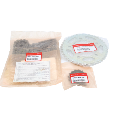 HONDA KIT CORONA-CATENA-PIGNONE PER HORNET 600-CBF600 06406-MBZ-G00 | Mamoto Ricambi