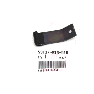HONDA STAFFA COPERCHIO SUPERIORE MANUBRIO PER ST1100 90-00 53137-MT3-010 | Mamoto Ricambi