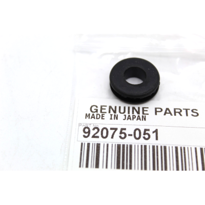 KAWASAKI GOMMINO PIASTRA IMPIANTO ELETRICO PER Z900-Z1000 92075-051 | Mamoto Ricambi