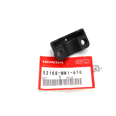HONDA GUSCIO INFERIORE CAVI ACCELLERATORE XR400-600-650-CRM250 53168-MN1-670 | Mamoto Ricambi