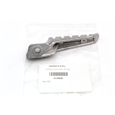 APRILIA PEDANA ANTERIORE DX AF1 50 88 AP8132628 | Mamoto Ricambi