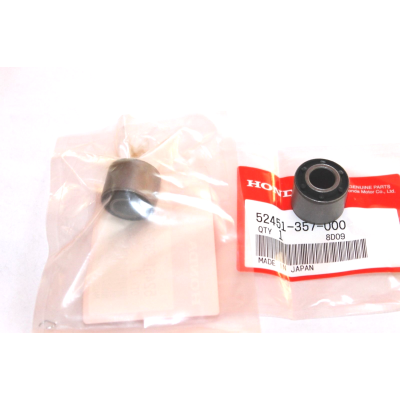 HONDA BOCCOLE ATTACCO AMMORTIZZATORE POSTERIORE CB750-CB900-1100F-GL1000-CB650C 52451-357-000 | Mamoto Ricambi