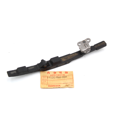 HONDA PATTINO GUIDACATENA A PER VF750S-VF750C 14520-MN0-000 | Mamoto Ricambi