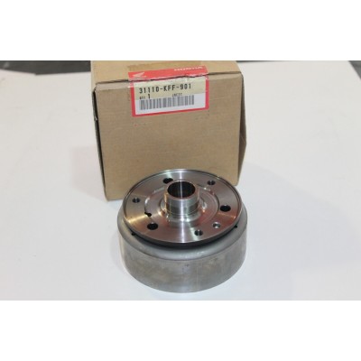 HONDA VOLANO MAGNETE PER FES 125-150 PANTHEON 2T 31110-KFF-901 | Mamoto Ricambi