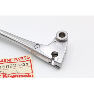 KAWASAKI LEVA FRIZIONE PER Z400-Z550-Z650-900-1000-H1-S3-KH400-500 46092-022 | Mamoto Ricambi