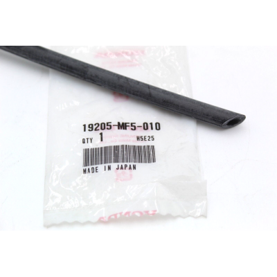 HONDA ASTA IN GOMMA SERBATOIO ACQUA RADIATORE PER VT500C 19205-MF5-010 | Mamoto Ricambi