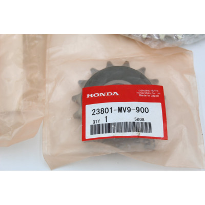HONDA KIT CORONA-CATENA-PIGNONE PER HORNET 600-CBF600 06406-MBZ-G00 | Mamoto Ricambi