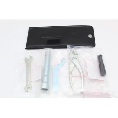 HONDA KIT ATTREZZI ORIGINALE PER CB350-400-500-750 FOUR | Mamoto Ricambi