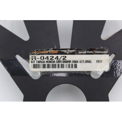 DPM KIT TARGA COMPLETO PER HONDA CBR1000 06-07 ATTACCHI ORIGINALI | Mamoto Ricambi