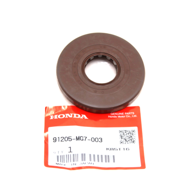 HONDA PARAOLIO CARDANO PER VF750C-VF1100-XLV750-PC800-VT750-1100C 91205-MG7-003 | Mamoto Ricambi