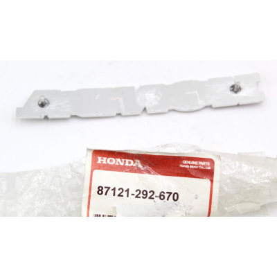 HONDA FREGIO SERBATOIO DIFETTOSO PER CB450 K1-K2 87121-292-670 | Mamoto Ricambi
