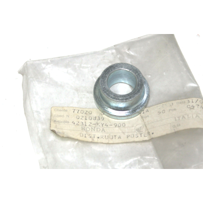 HONDA DISTANZIALE ASSE RUOTA POSTERIORE PER CRM-NSR125F-R 88-0 42312-KY4-900 | Mamoto Ricambi