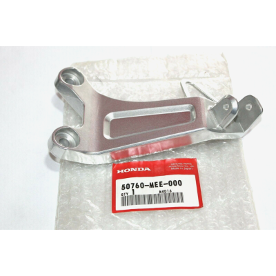 HONDA SUPPORTO PEDANA POSTERIORE SX PER CBR600RR 03-04 50760-MEE-000 | Mamoto Ricambi
