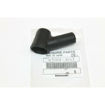 KAWASAKI GOMMINO TUBO FRENO SUPERIORE PER Z900-Z650-Z400B 49006-1041 | Mamoto Ricambi