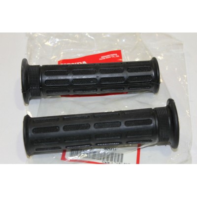 HONDA COPPIA MANOPOLE CB500K3-CB550K3-K4 53166-390-780 | Mamoto Ricambi