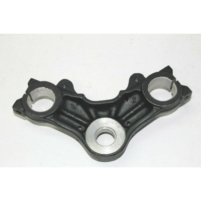 HONDA PIASTRA STERZO SUPERIORE PER CBX125 53231-383-920 | Mamoto Ricambi