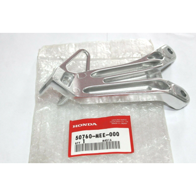 HONDA SUPPORTO PEDANA POSTERIORE SX PER CBR600RR 03-04 50760-MEE-000 | Mamoto Ricambi