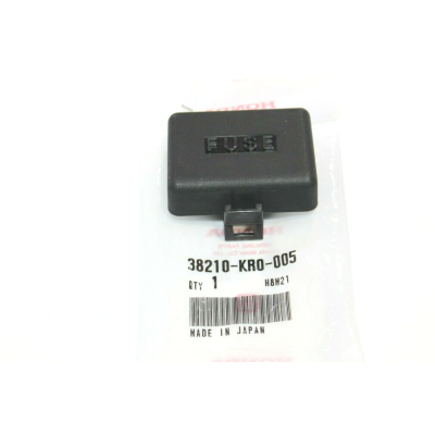 HONDA COPERCHIO SCATOLA FUSIBILI PER NX650-XRV650-750-XL600V 38210-KR0-005 | Mamoto Ricambi