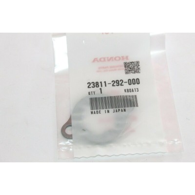 HONDA PIASTRINA FISSAGGIO PIGNONE CATENA PER CB350-400-500 FOUR 23811-292-000 | Mamoto Ricambi