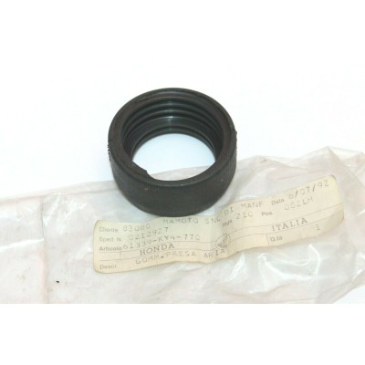HONDA GOMMINO INNESTO PRESA D'ARIA FRONTALE PER NSR125F 90-92 61339-KY4-770 | Mamoto Ricambi