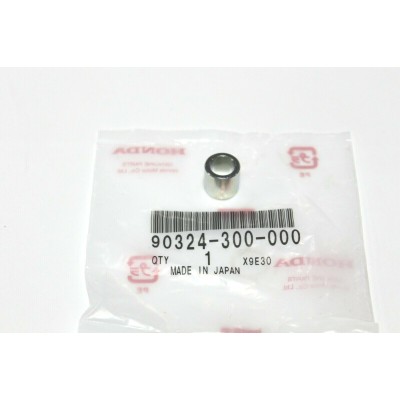 HONDA BOCCOLA FISSAGGIO FRECCE POSTERIORI PER CB750 FOUR K0-K1-K2 90324-300-000 | Mamoto Ricambi