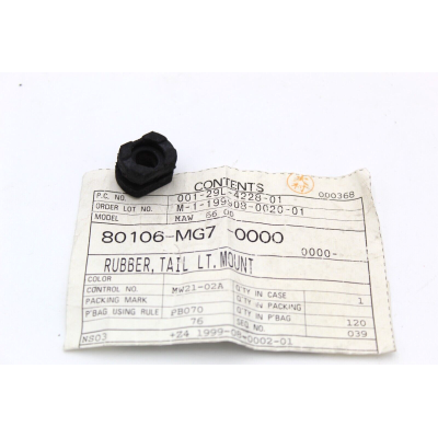 HONDA GOMMINO SUPPORTO FANALE PER XL600LM-RM-CB600-1000 80106-MG7-000 | Mamoto Ricambi