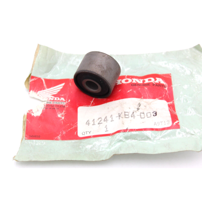 HONDA BUSSOLA PARASTRAPPI RUOTA POSTERIORE NSR125F-R-CRM125 41241-KB4-003 | Mamoto Ricambi
