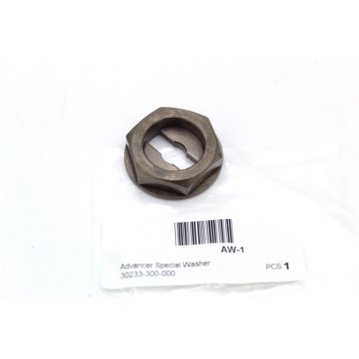 HONDA DADO FLANGIATO FISSAGGIO ANTICIPO MOTORE CB500-750 FOUR 30233-300-000 | Mamoto Ricambi