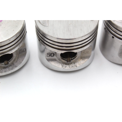 HONDA KIT PISTONI ORIGINALI 0,50 PER CB500 FOUR K0-K1-K2-K3 13021-323-014 | Mamoto Ricambi